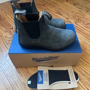 Blundstone boots 587 Women’s 9.5 US (6.5 AU)